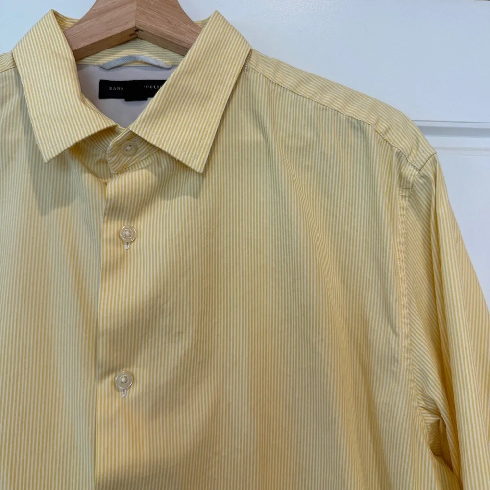 Banana Republic Slim Fit Yellow Pinstripe Dress Shirt – Size 16-16.5 L